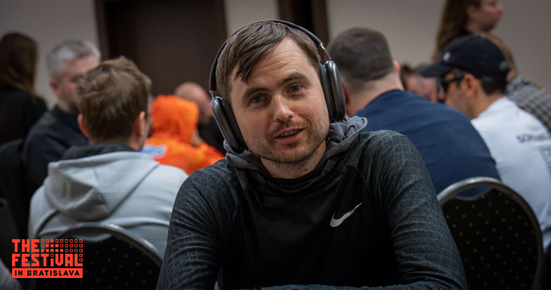 Main Event – Day 2