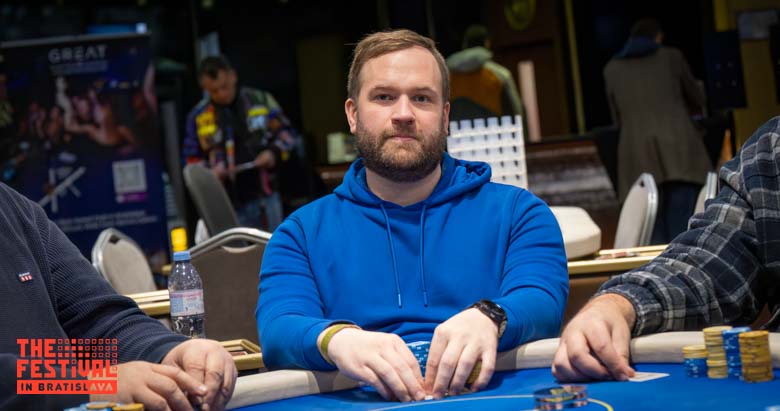 Steffen Gjelseth playing the Main Event Day 2 at The Festival Bratislava