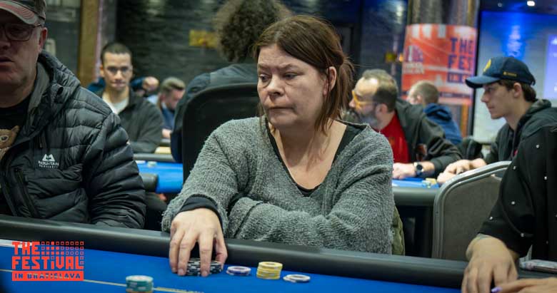 Pko Pia Jeppesen playing the Pl Razz at The Festival Bratislava