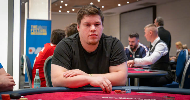 Benedict Kaiser playing the Mixed Games Main Event Torses Day 1A at The Festival Malta