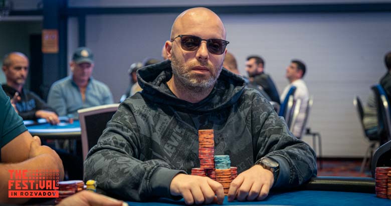 Rodolphe Cinirella playing the Bounty Hunter Days Mystery Bounty Final Day at The Festival Rozvadov