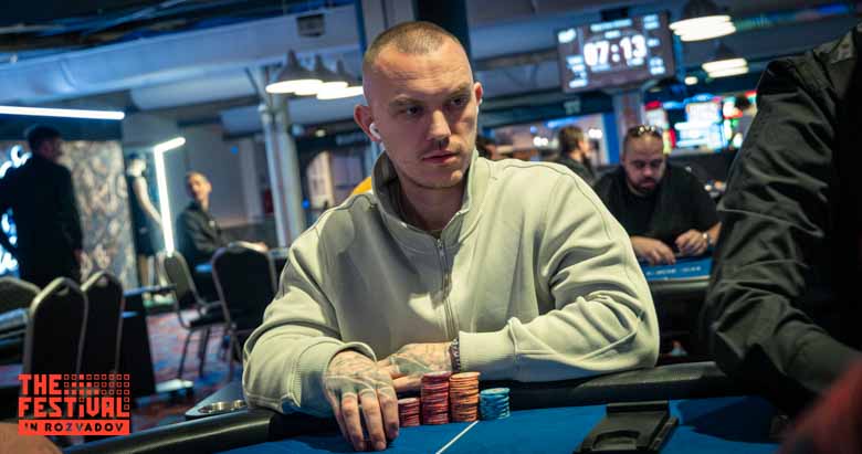 Robert Nechifor Dascalescu playing the Bounty Hunter Days Mystery Bounty Day 1C at The Festival Weekend Rozvadov