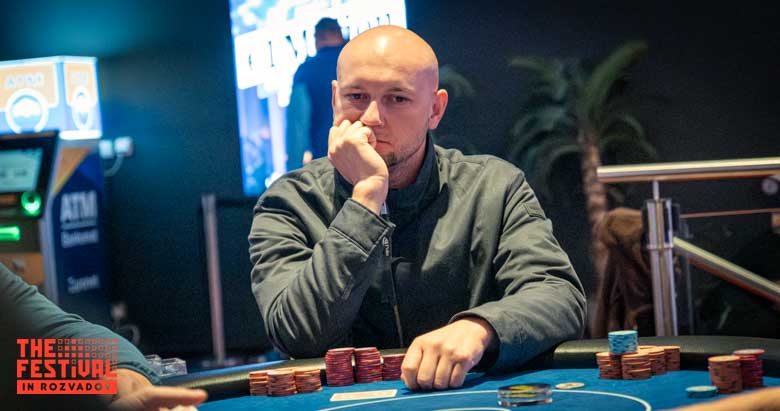 Zoltan Ferencz playing the Bounty Hunter Days Mystery Bounty Day 1C at The Festival Weekend Rozvadov