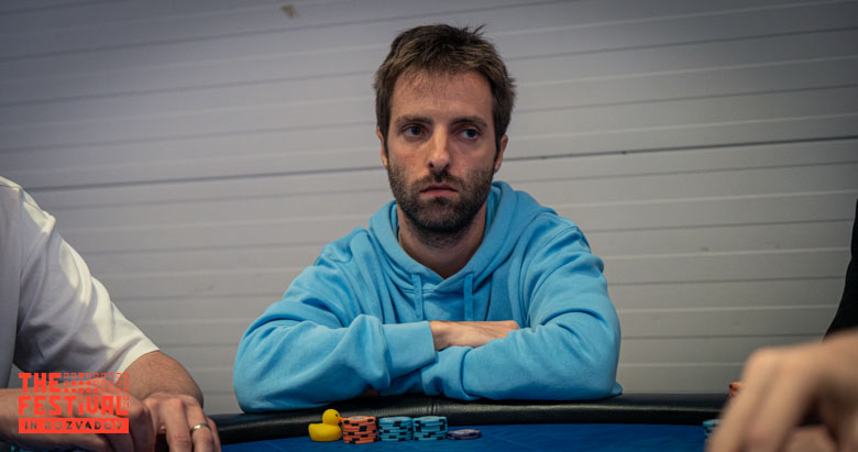 Enric Brullet Rodriguez playing the Main Event Day 1A at The Festival Weekend Rozvadov