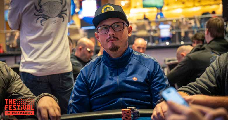 Leocir Jose Carneiro playing the Main Event Day 1C at The Festival Weekend Rozvadov