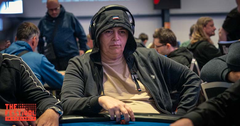 Catalin Paul Diac playing the Main Event Day 1F at The Festival Weekend Rozvadov