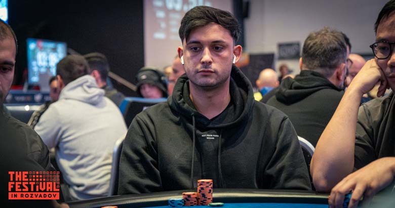 Fotios Katidis playing the Main Event Day 1F at The Festival Weekend Rozvadov