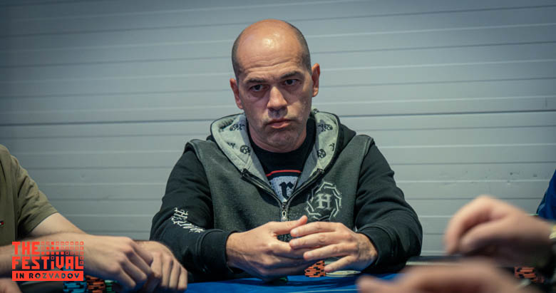 Artur Meburnutov playing the Main Event Day 2 at The Festival Weekend Rozvadov