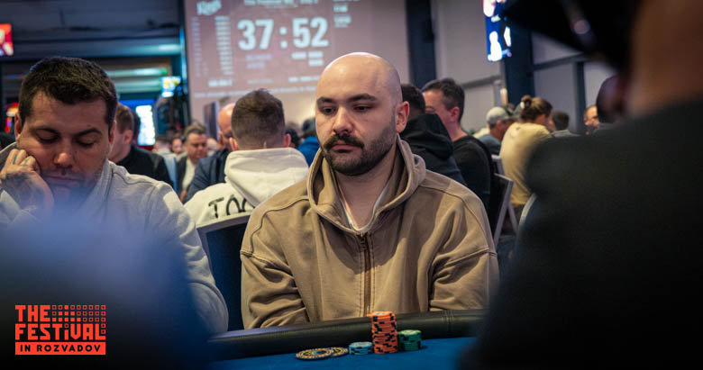 Enrico Falco playing the Main Event Day 2 at The Festival Weekend Rozvadov