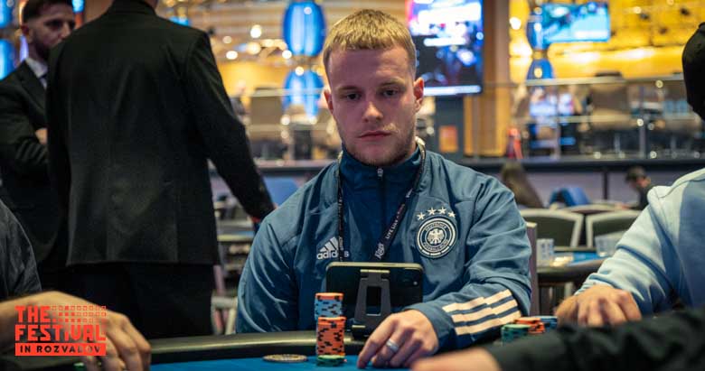Henning Bundschuh playing the Main Event Day 2 at The Festival Weekend Rozvadov