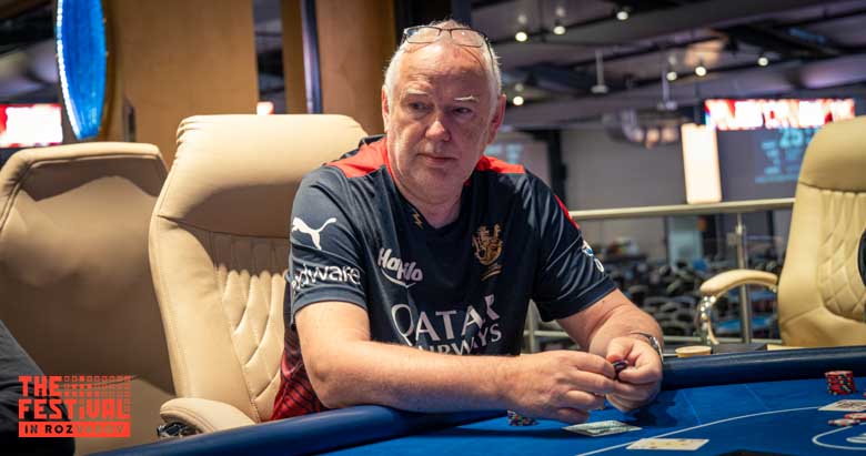 Barrie Michael Dear playing the Mixed Games Main Event Torses Final Day at The Festival Rozvadov