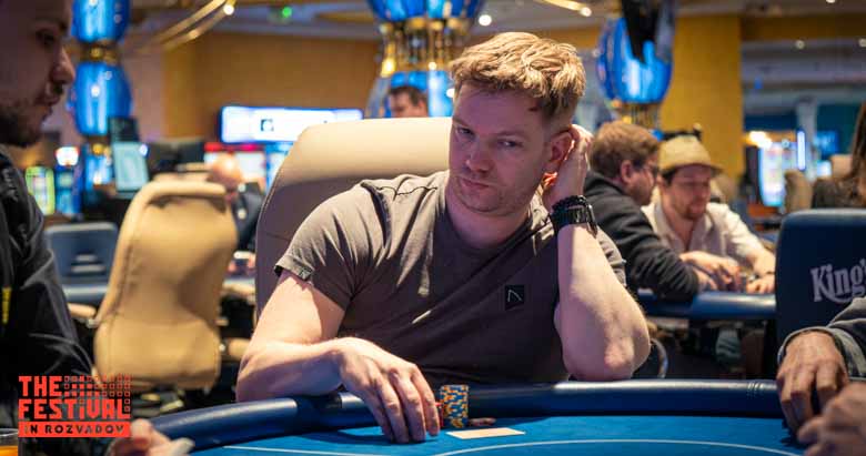 Ruud Ronnie Alsemgeest playing the Mixed Games Main Event Torses Final Day at The Festival Rozvadov