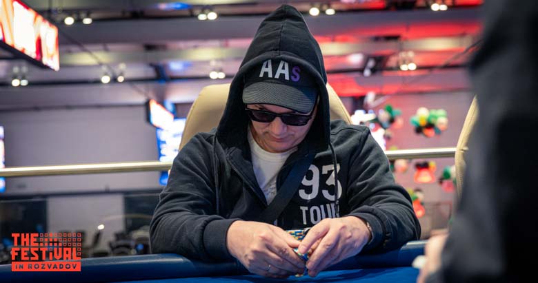 Siarhei Narozhny playing the Mixed Games Main Event Torses Final Day at The Festival Rozvadov