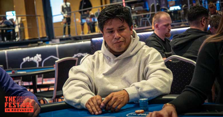 Daniel Hoejlund Nielsen playing the PLO 4 5 6 Cards at The Festival Rozvadov