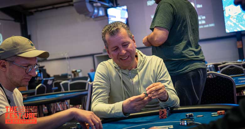 Ronald Jan Woudstra playing the The Hendon Mob Championship Day 1C at The Festival Weekend Rozvadov