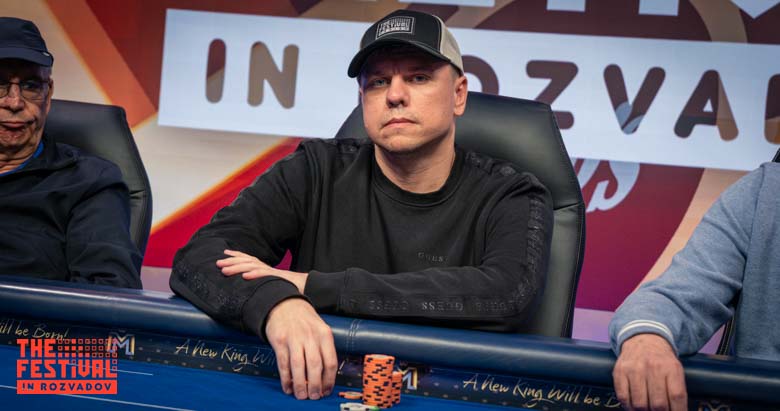 Table Dmitri Dudakov playing the The Hendon Mob Championship Final at The Festival Rozvadov